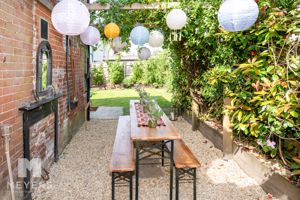 Photo 11- click for photo gallery